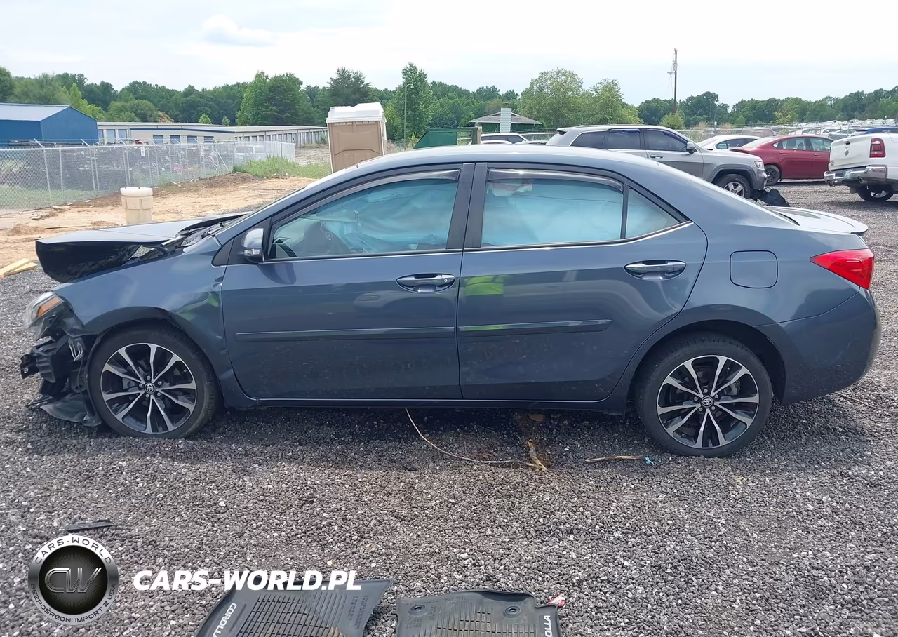 2018 Toyota Corolla Se VIN:5YFBURHE3JP824695 - 14