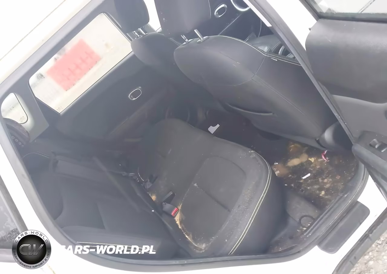 2014 Kia Soul + VIN:KNDJP3A54E7084981 - 8