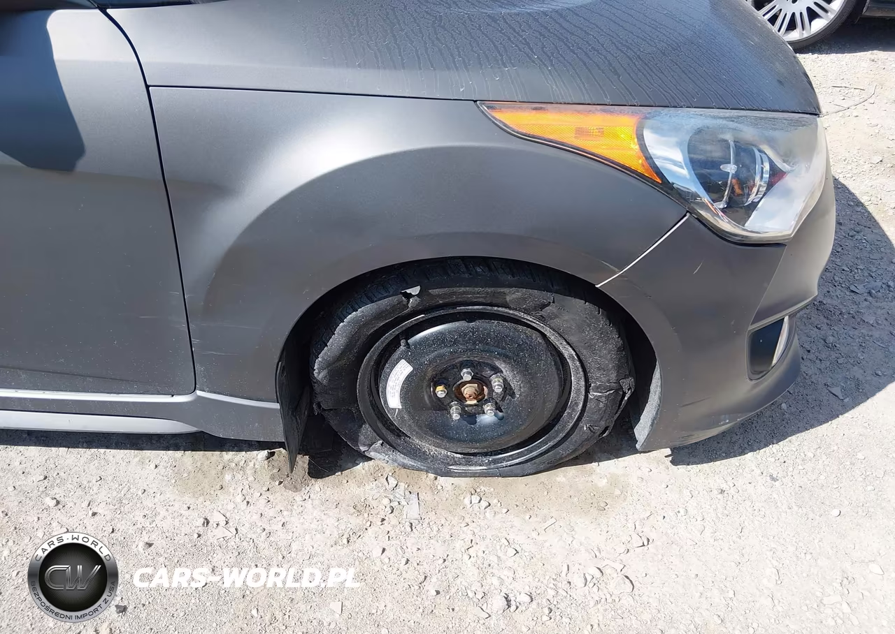 2015 Hyundai Veloster Turbo VIN:KMHTC6AE9FU218467 - 16