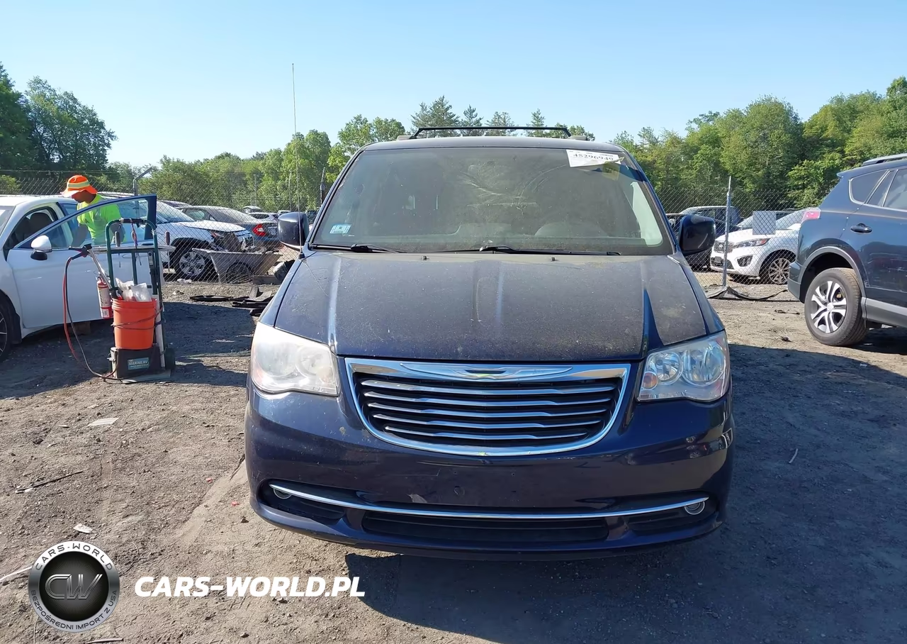 2013 Chrysler Town & Country Touring VIN:2C4RC1BG5DR563748 - 13