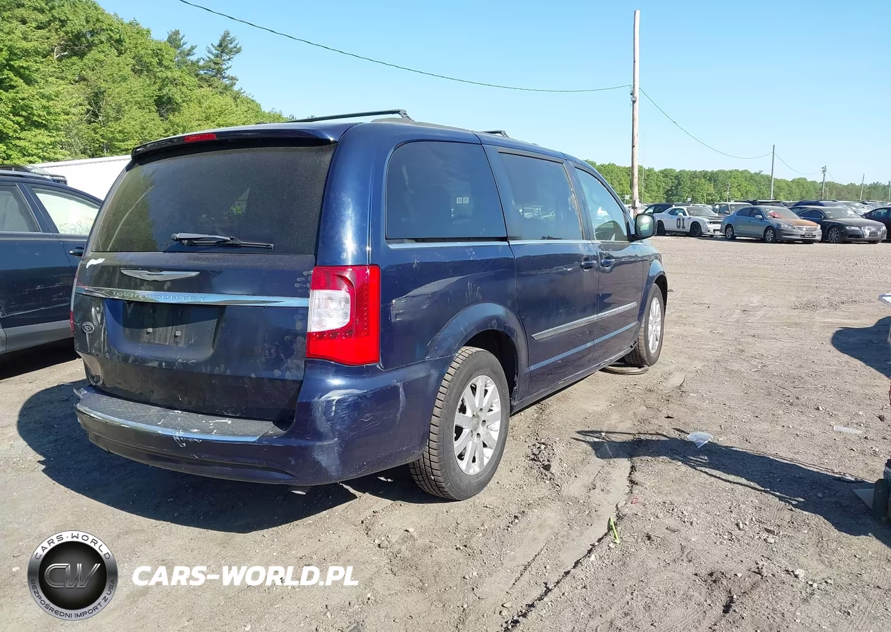 2013 Chrysler Town & Country Touring VIN:2C4RC1BG5DR563748 - 4