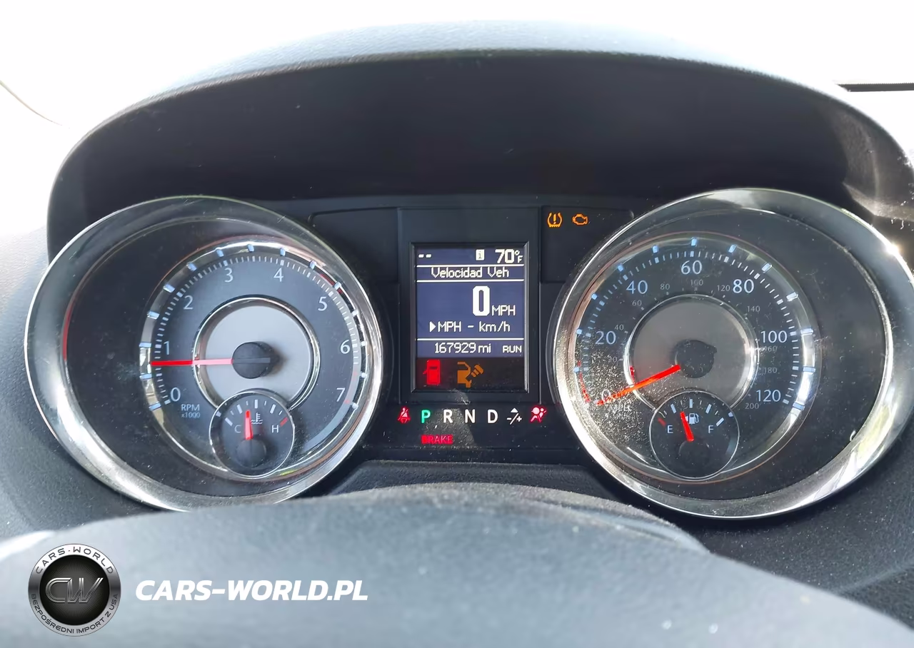 2013 Chrysler Town & Country Touring VIN:2C4RC1BG5DR563748 - 7