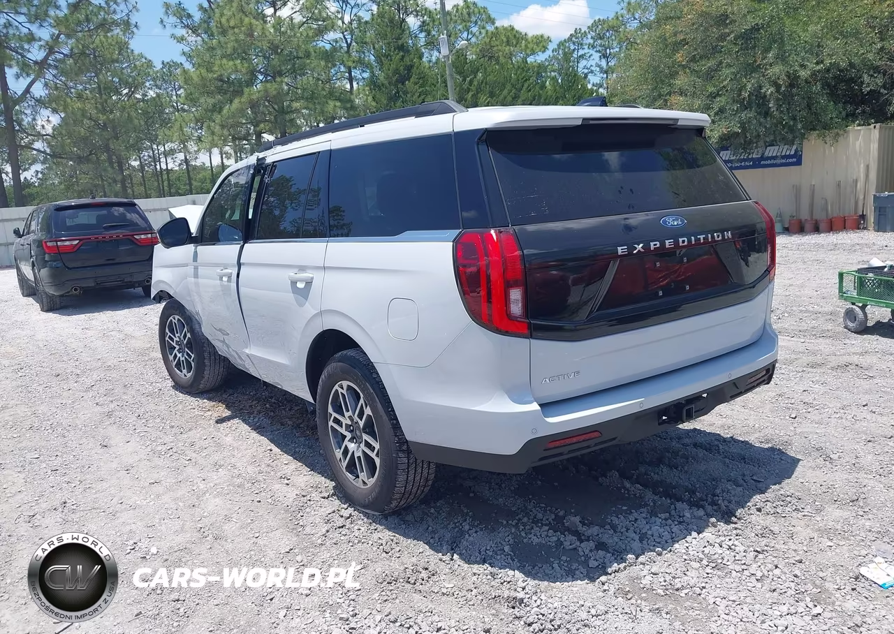 2026 Ford Expedition Active VIN:1FMJU1H81TEA36355 - 3