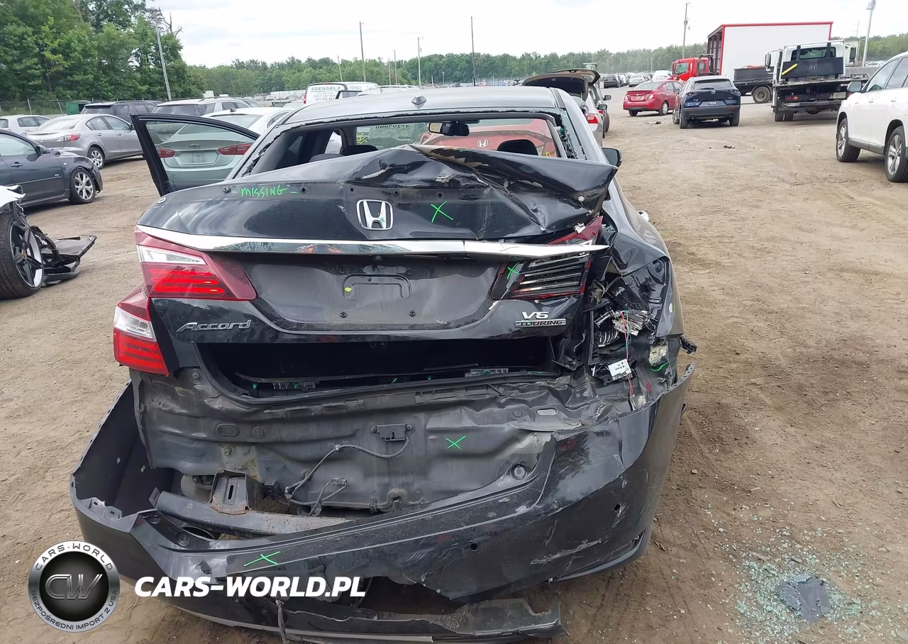 2017 Honda Accord Touring V6 VIN:1HGCR3F96HA014759 - 6