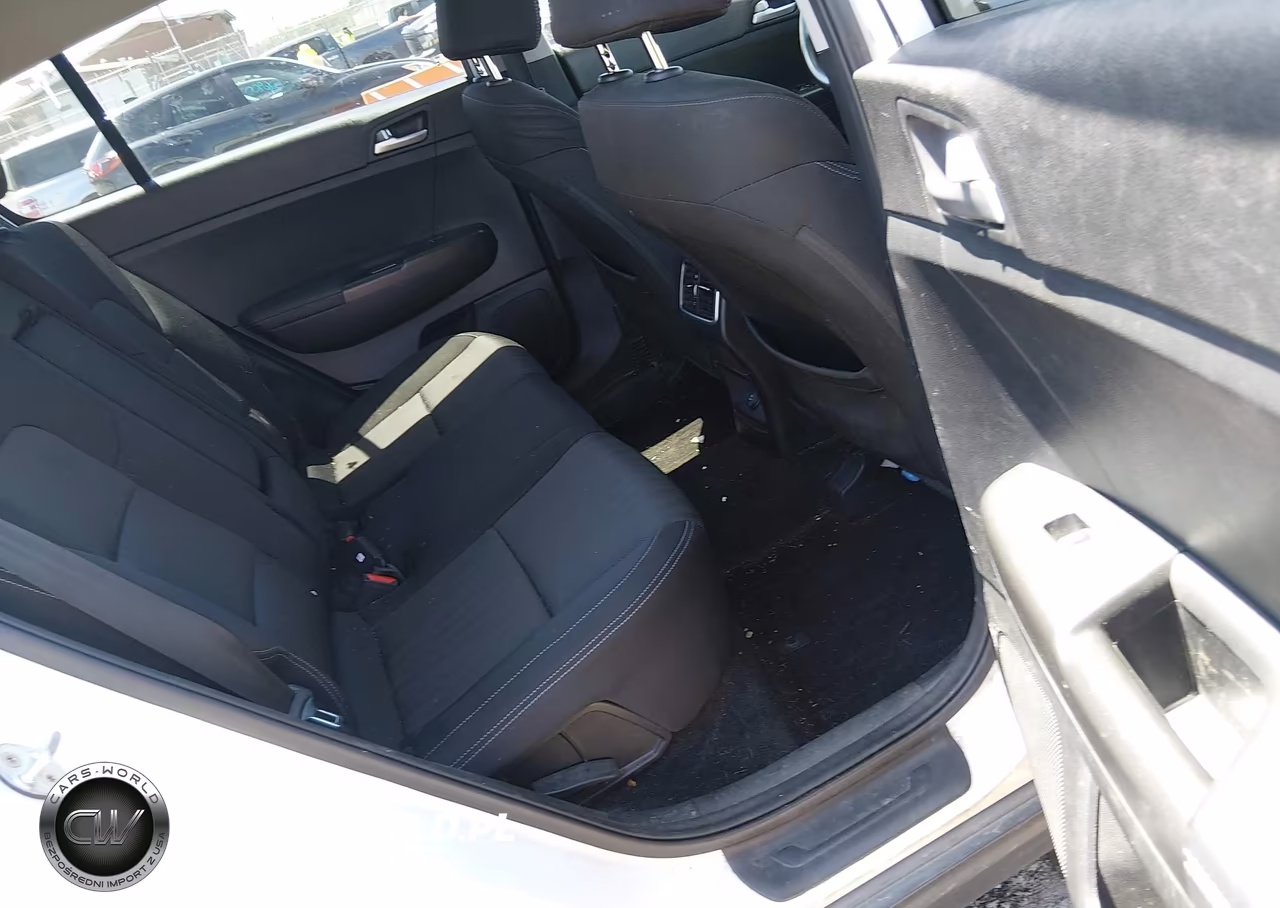 2019 Kia Sportage Lx VIN:KNDPM3AC6K7543697 - 8