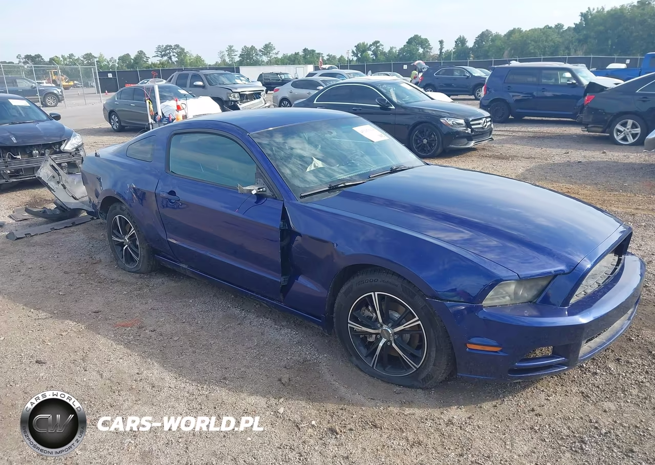 2014 Ford Mustang V6