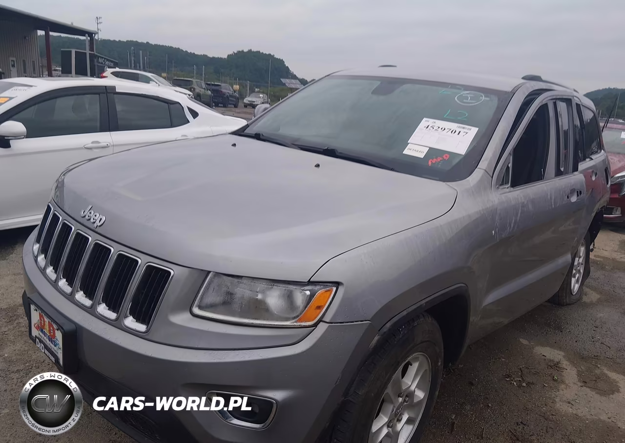 2015 Jeep Grand Cherokee Laredo VIN:1C4RJFAG6FC643611 - 2