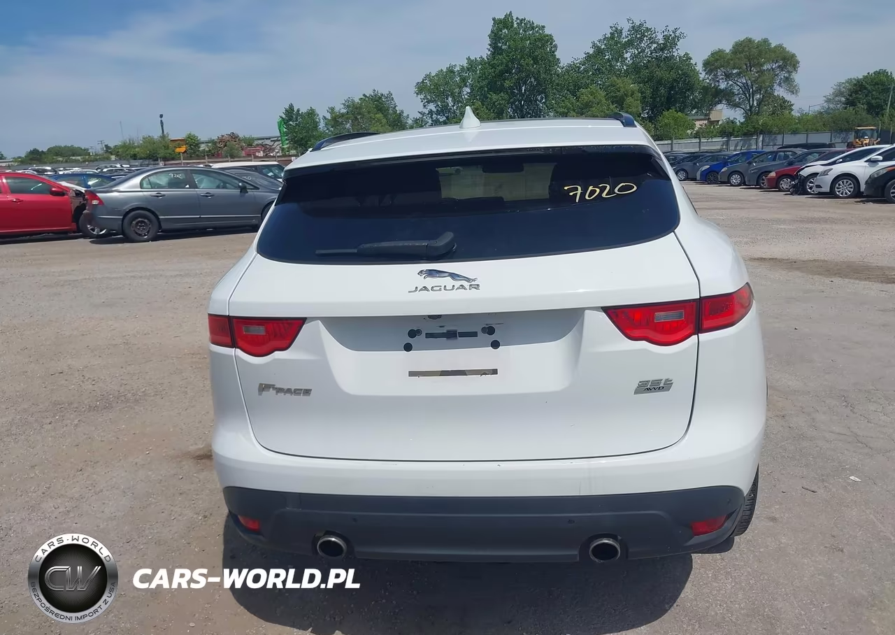 2017 Jaguar F-Pace 35T Premium VIN:SADCJ2BV5HA495434 - 16