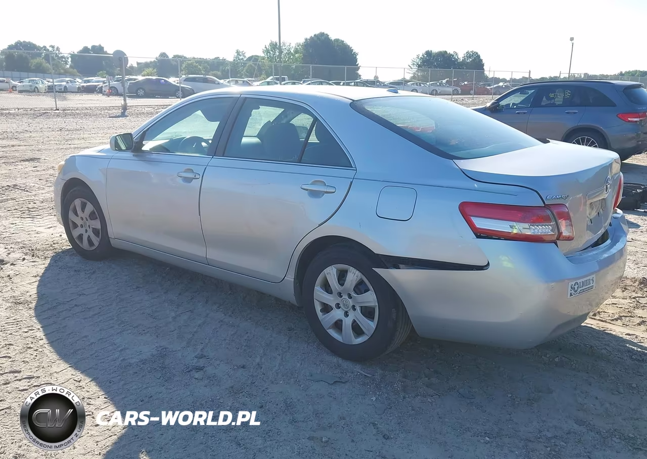 2010 Toyota Camry Le VIN:4T4BF3EKXAR002577 - 3