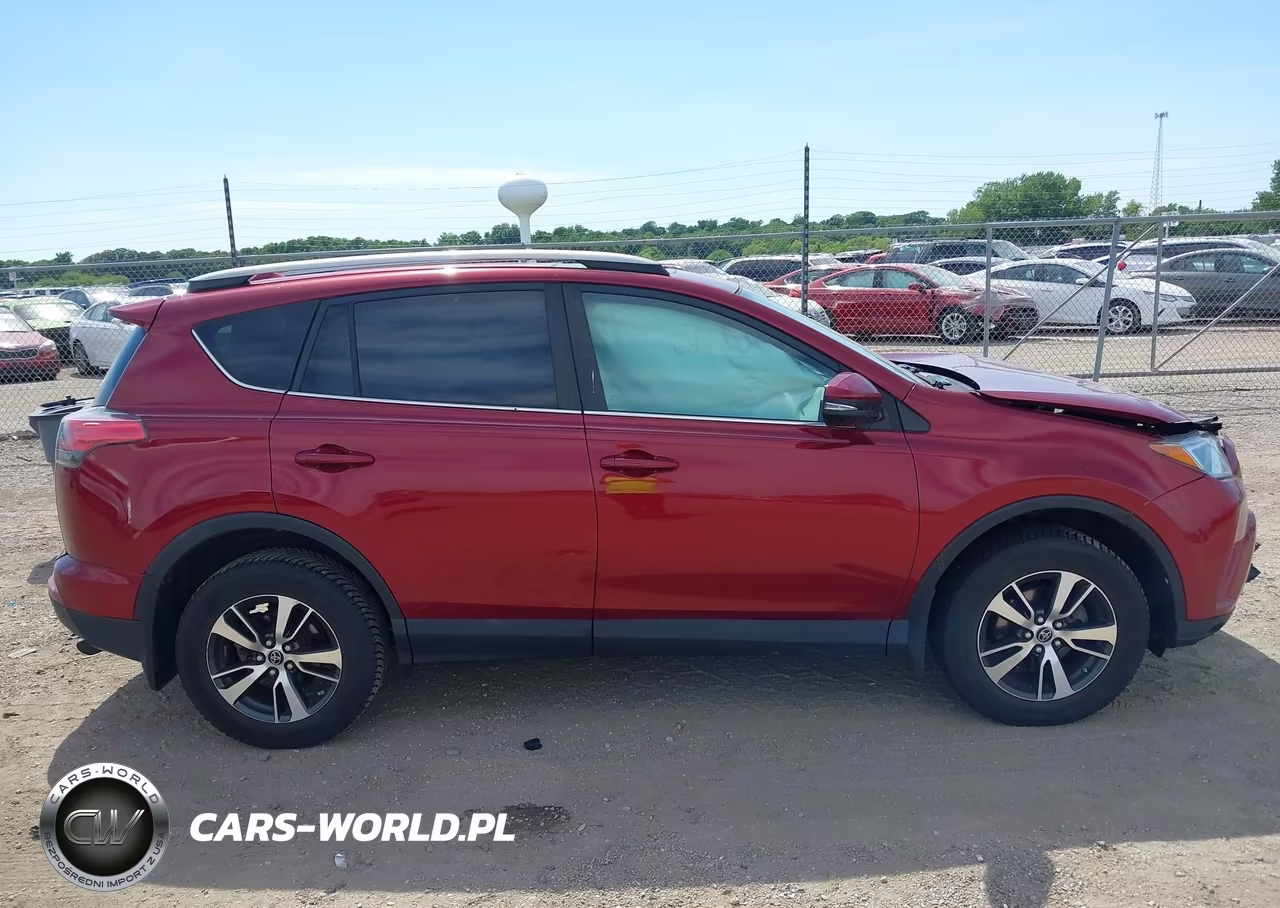 2018 Toyota Rav4 Xle VIN:2T3RFREV4JW817810 - 12