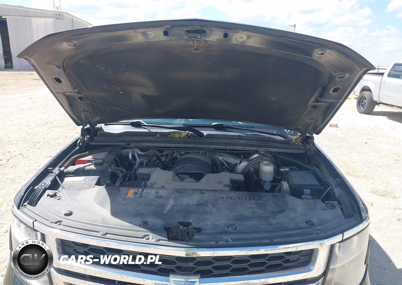 2017 Chevrolet Suburban Ls VIN:1GNSKGKC2HR227384 - 10