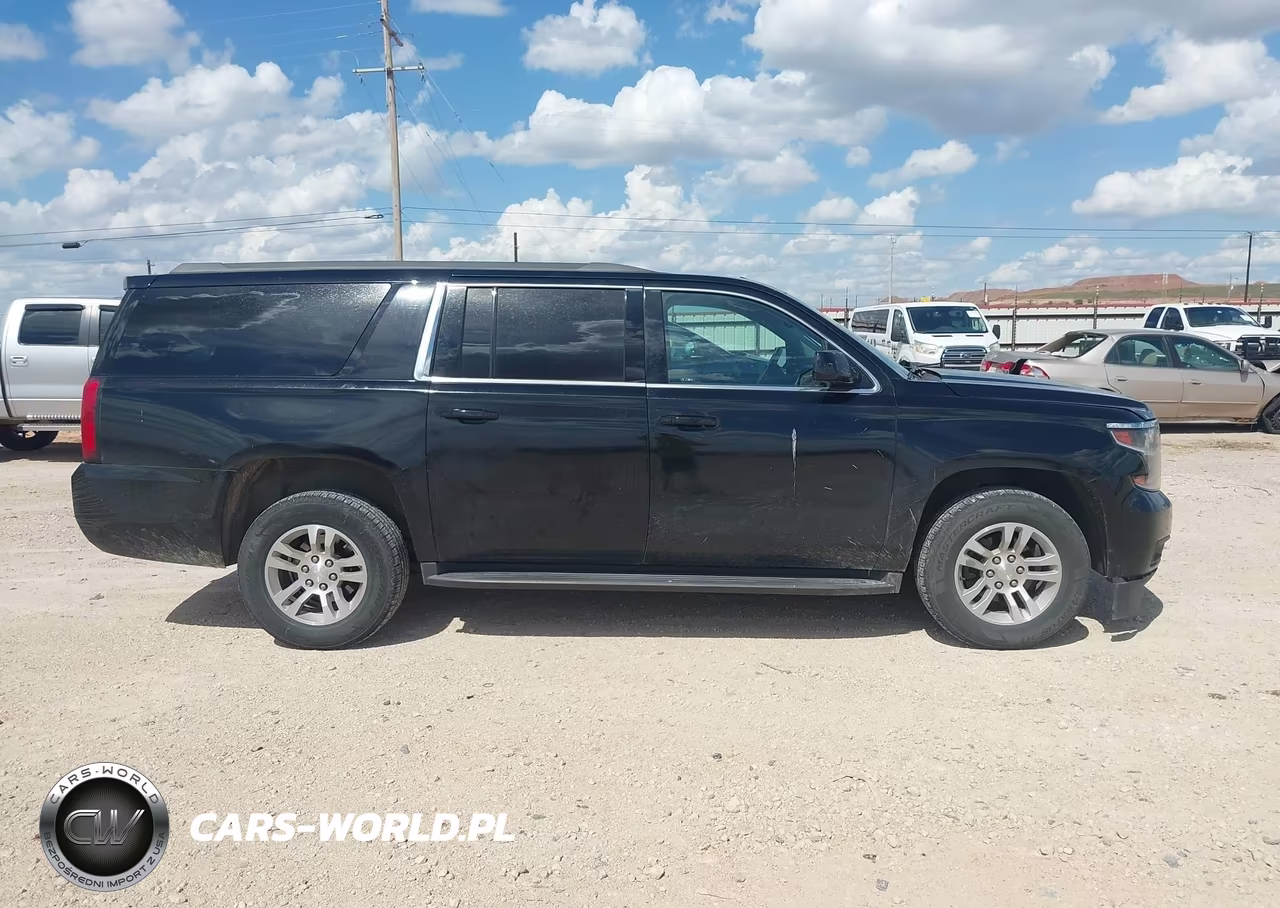 2017 Chevrolet Suburban Ls VIN:1GNSKGKC2HR227384 - 13