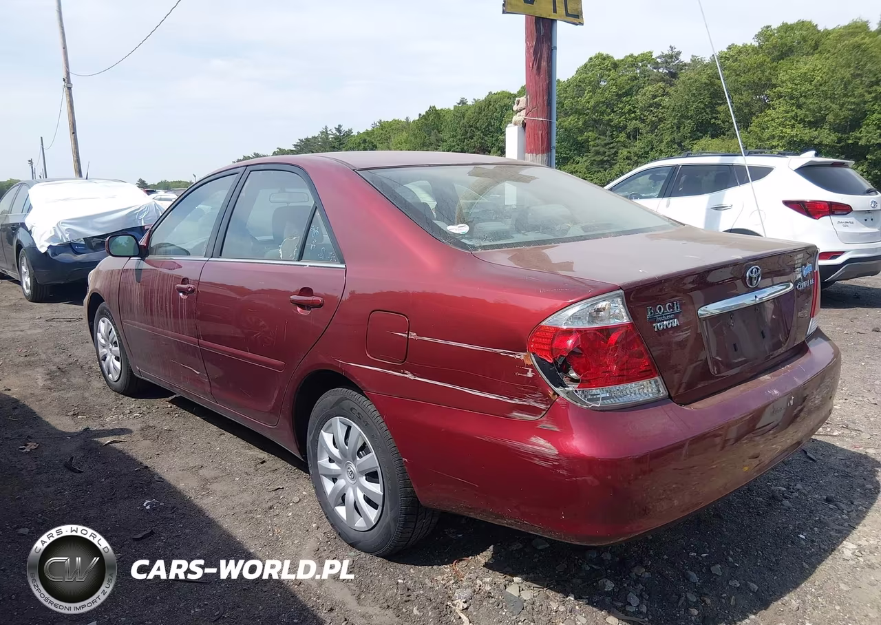 2005 Toyota Camry Le VIN:4T1BE32K05U407788 - 3