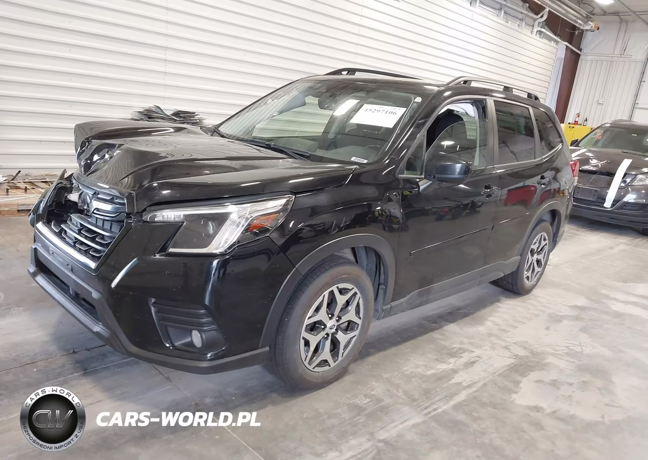 2023 Subaru Forester Premium VIN:JF2SKADC9PH472658 - 2