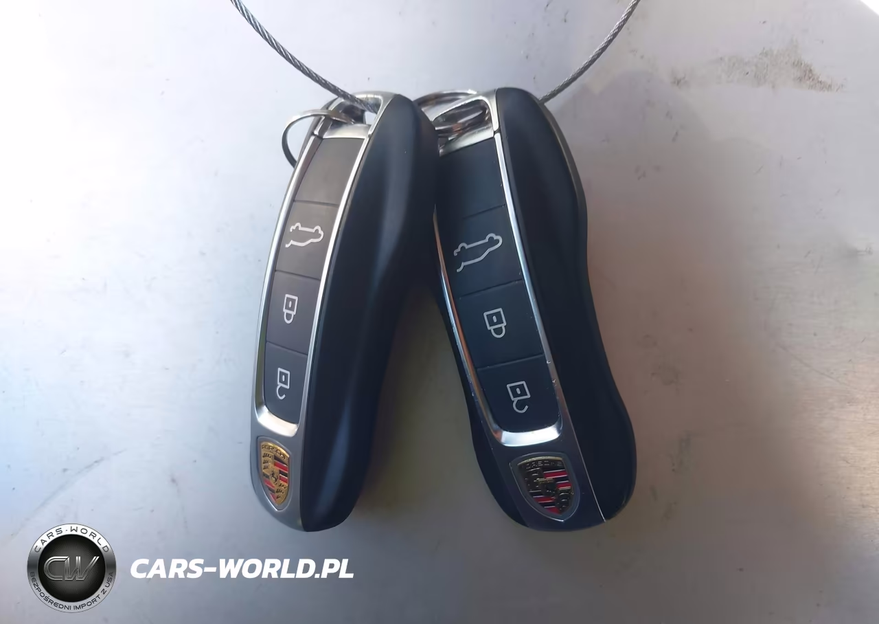 2023 Porsche Cayenne Coupe Platinum Edition VIN:WP1BA2AY5PDA25189 - 11