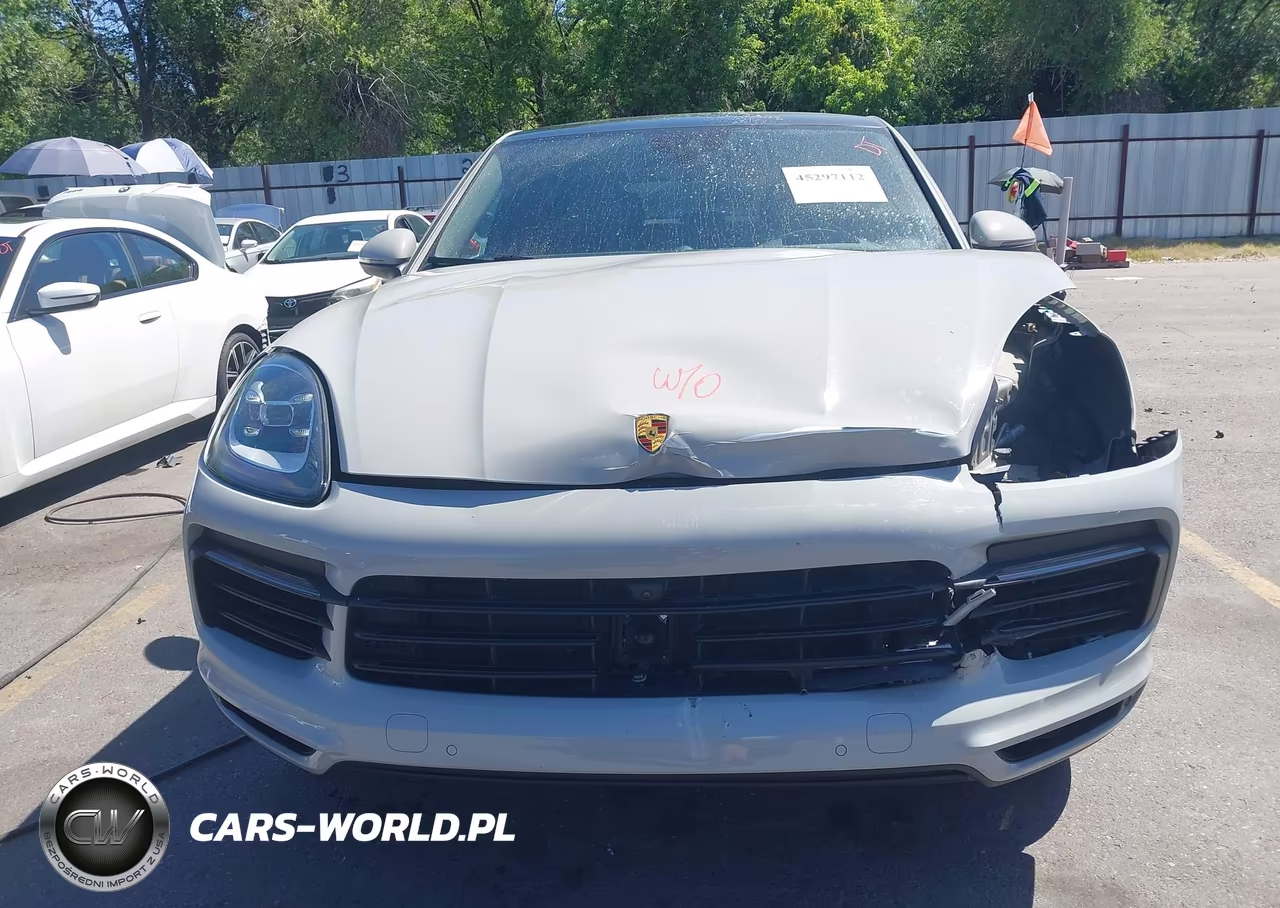 2023 Porsche Cayenne Coupe Platinum Edition VIN:WP1BA2AY5PDA25189 - 13