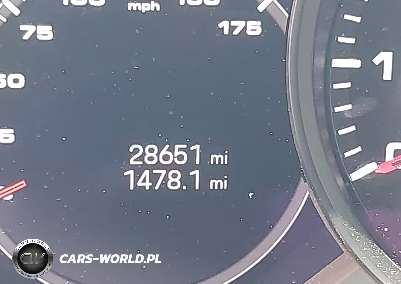 2023 Porsche Cayenne Coupe Platinum Edition VIN:WP1BA2AY5PDA25189 - 16