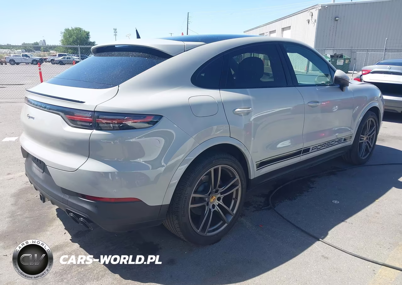 2023 Porsche Cayenne Coupe Platinum Edition VIN:WP1BA2AY5PDA25189 - 4