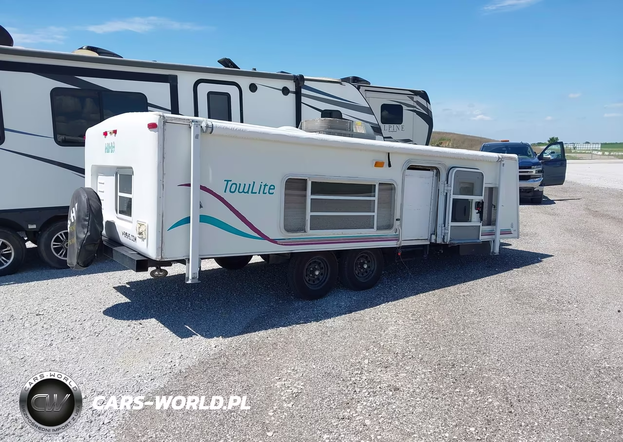 2001 Hi-Lo Hi-Lo Towlite Travel Trailers VIN:4FTCTAL241B054314 - 2