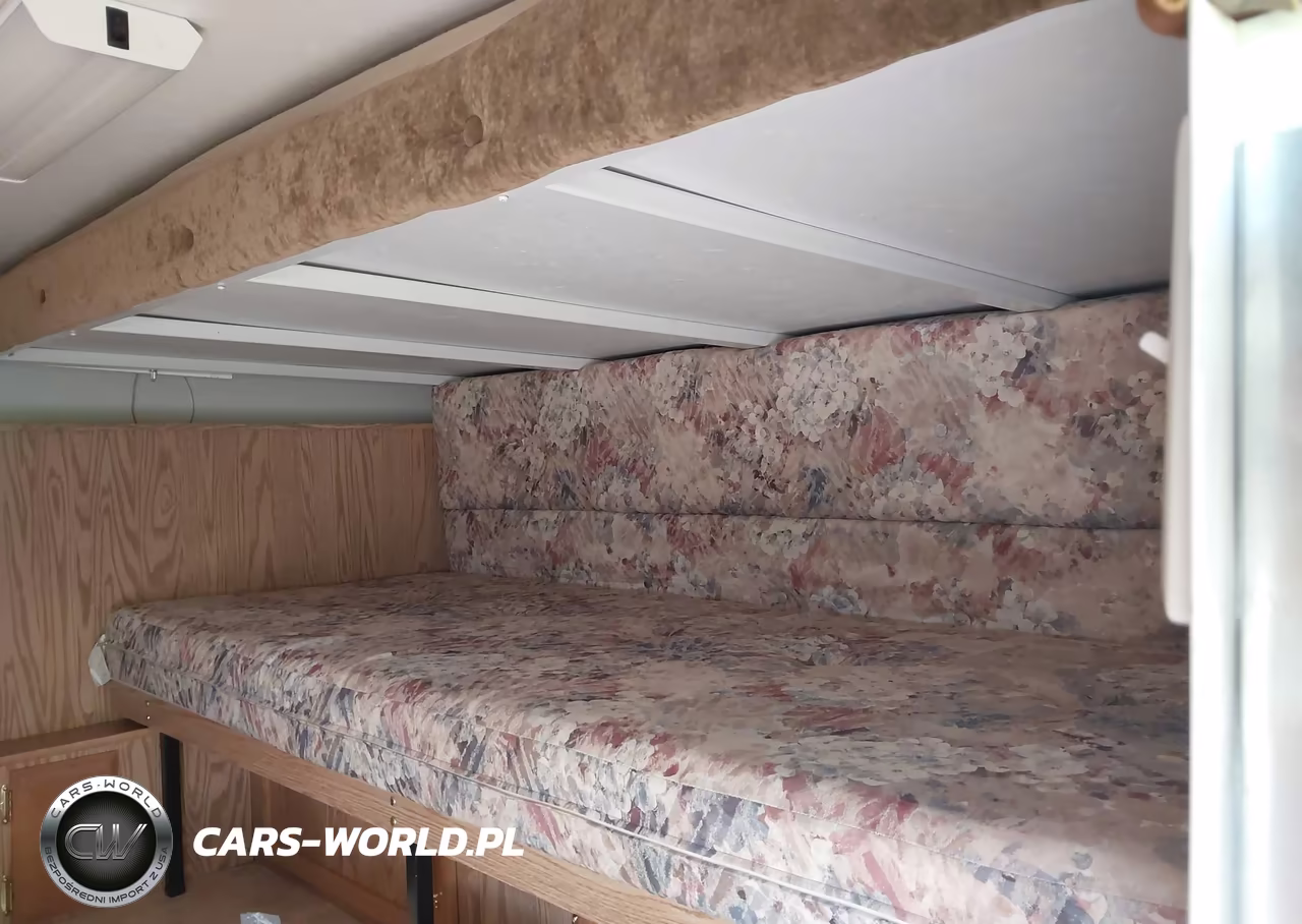 2001 Hi-Lo Hi-Lo Towlite Travel Trailers VIN:4FTCTAL241B054314 - 5