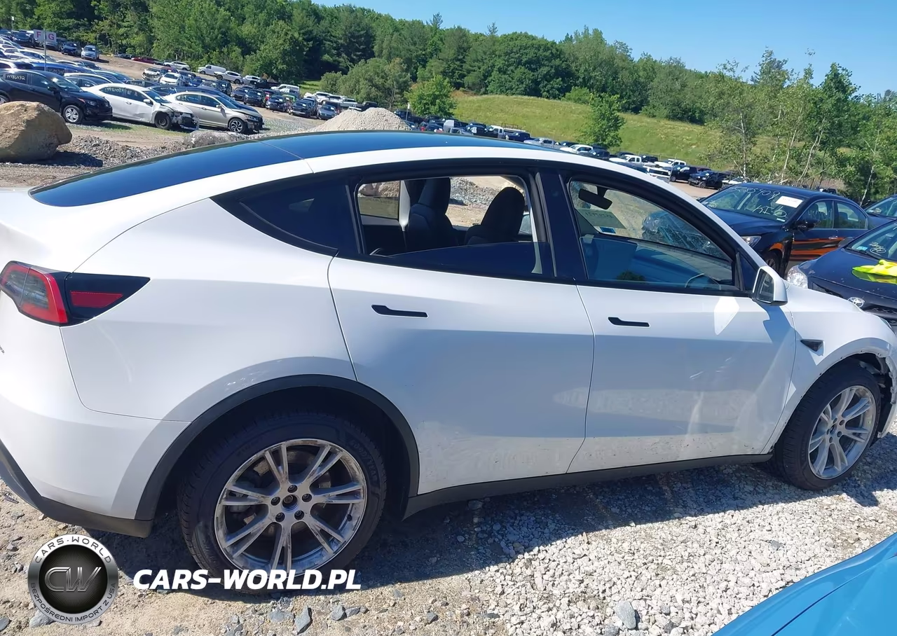 2023 Tesla Model Y Awd-Long Range Dual Motor All-Wheel Drive VIN:7SAYGDEE0PF698621 - 14