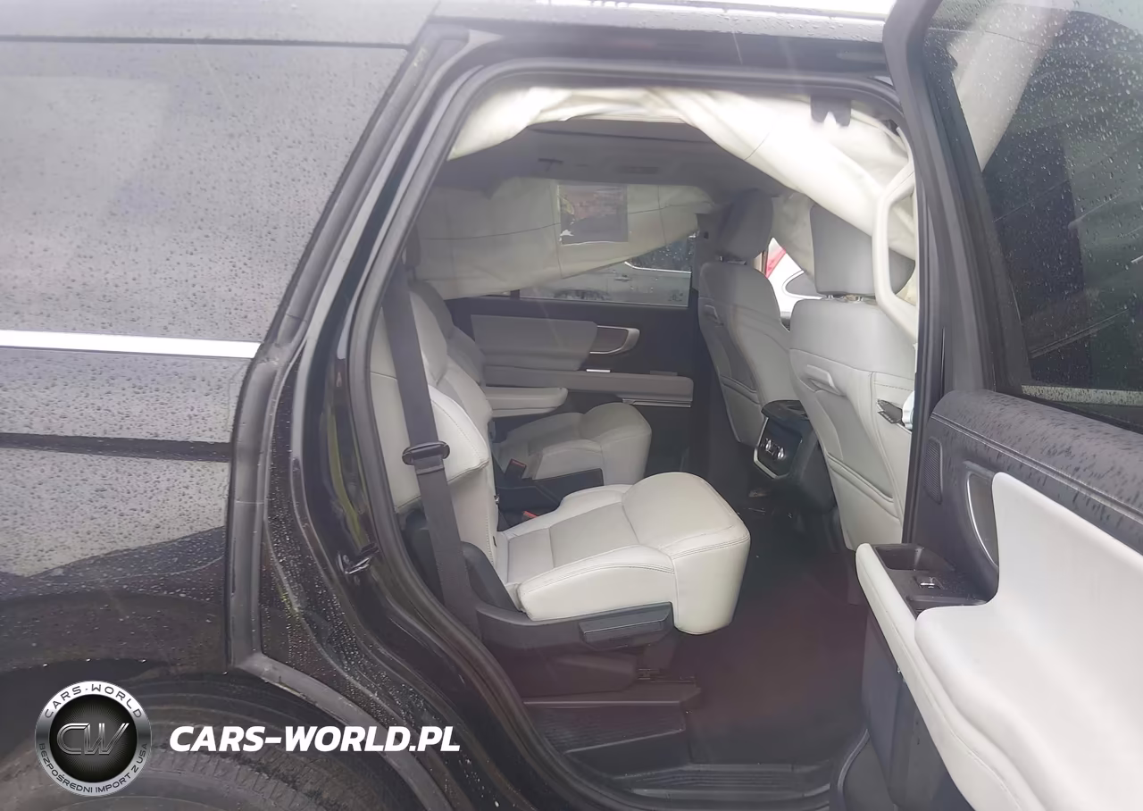 2025 Ford Expedition Platinum VIN:1FMJU1M86SEA37165 - 8
