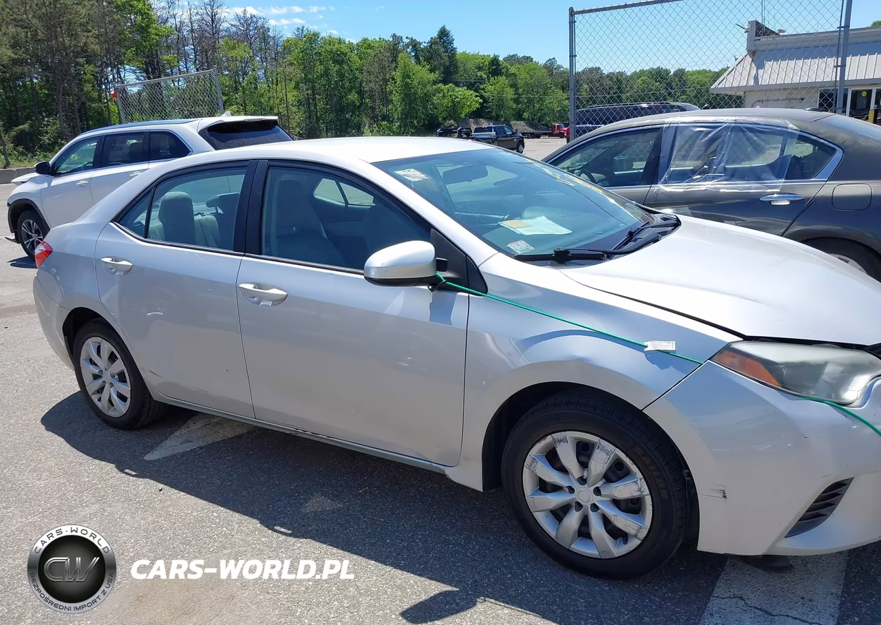 2016 Toyota Corolla Le VIN:5YFBURHE8GP448813 - 13