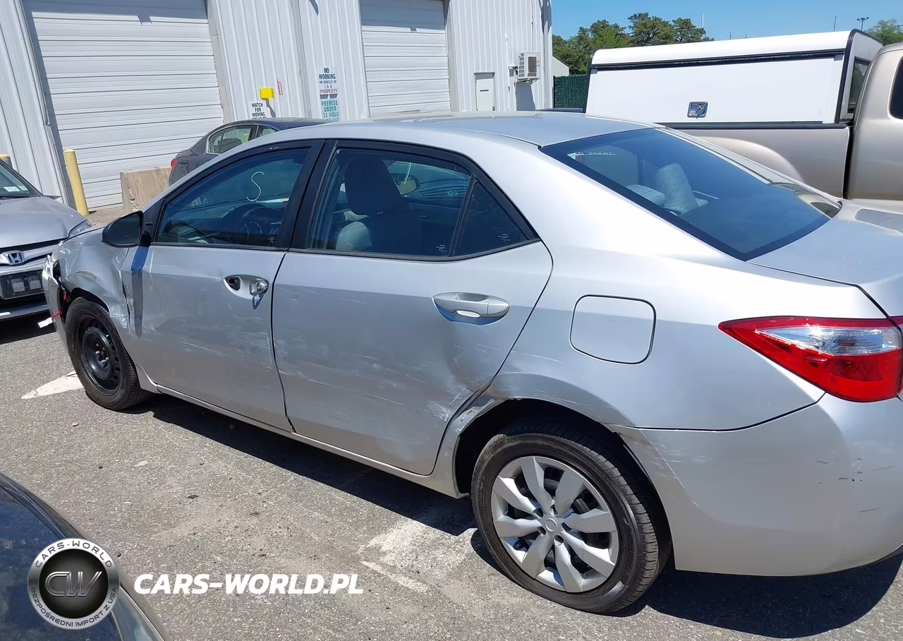 2016 Toyota Corolla Le VIN:5YFBURHE8GP448813 - 14