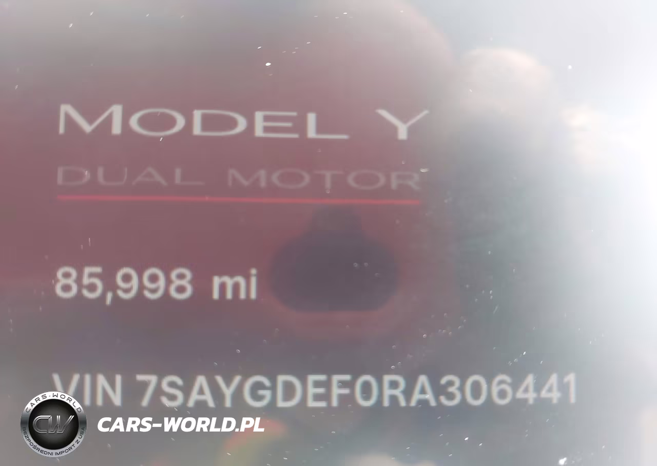 2024 Tesla Model Y Performance Dual Motor All-Wheel Drive VIN:7SAYGDEF0RA306441 - 7