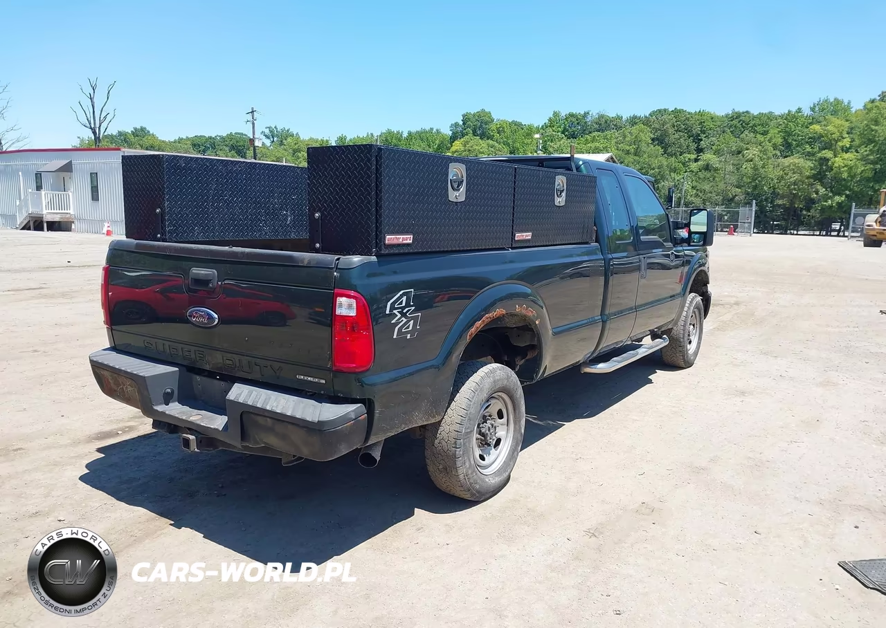 2016 Ford F-250 Xl VIN:1FT7X2B63GEC95857 - 4