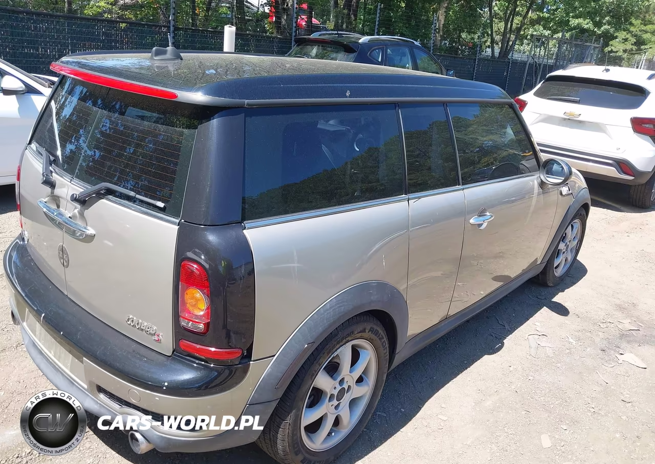 2009 Mini Cooper S Clubman VIN:WMWMM33549TP89759 - 4