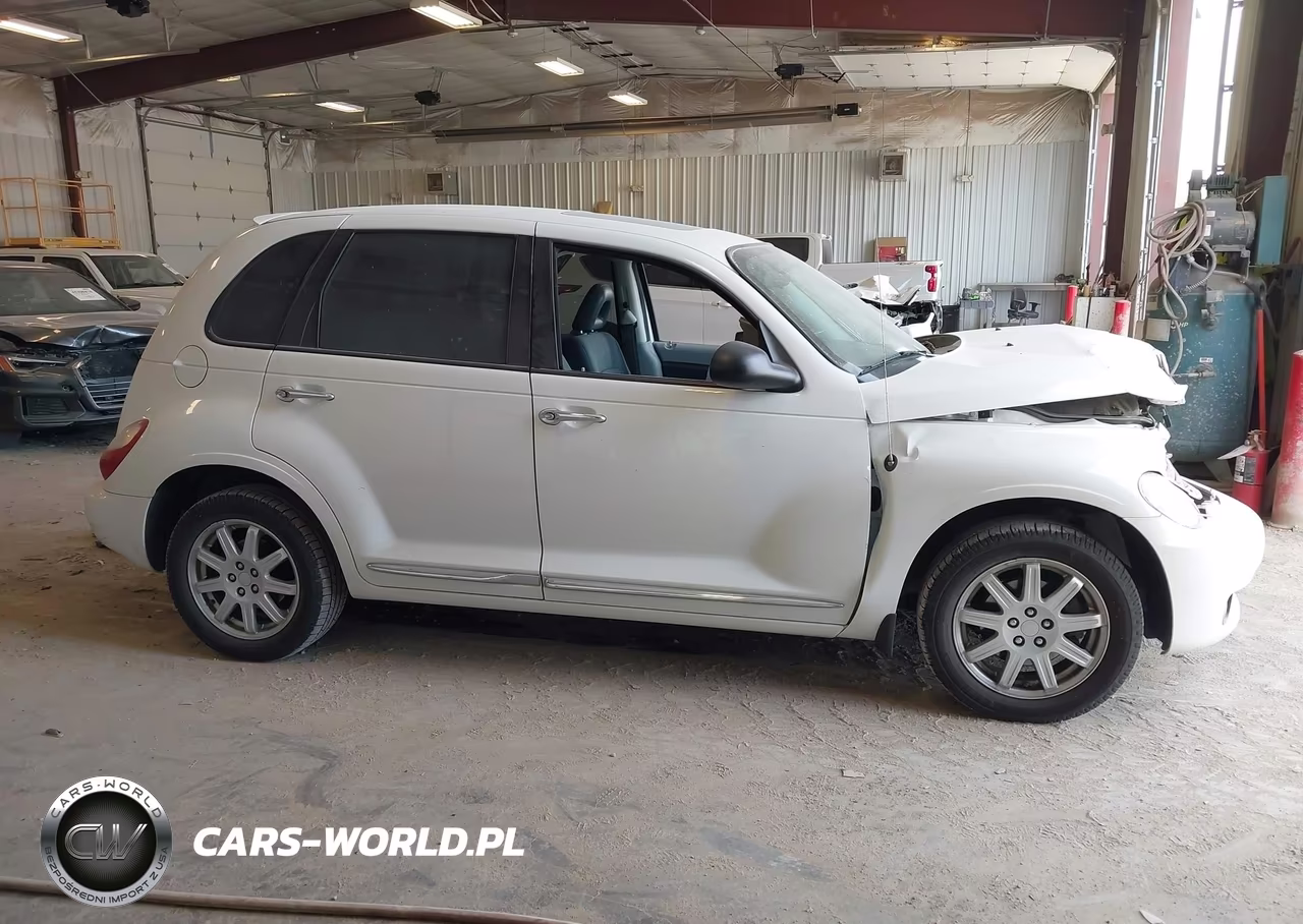 2010 Chrysler Pt Cruiser Classic VIN:3A4GY5F92AT168571 - 13