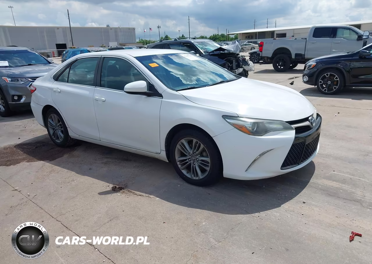 2016 Toyota Camry Se – zdjęcie 1 z 14