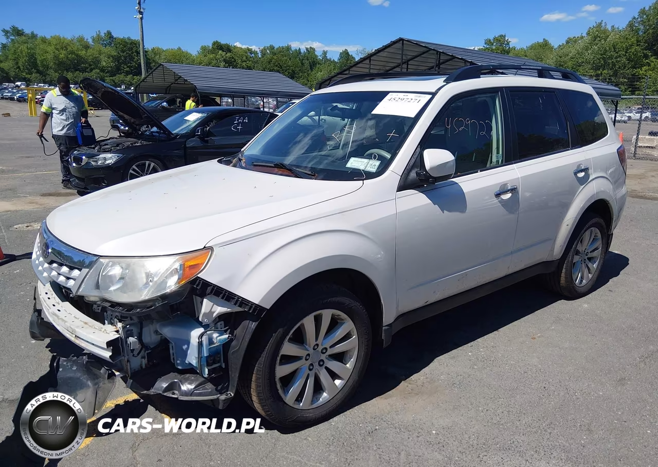 2011 Subaru Forester 2.5X Premium VIN:JF2SHADC1BH747382 - 2
