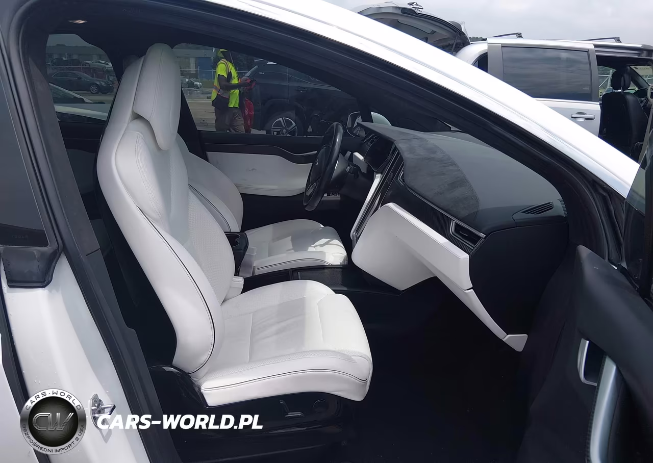 2017 Tesla Model X 100D-75D-90D VIN:5YJXCBE27HF024899 - 5