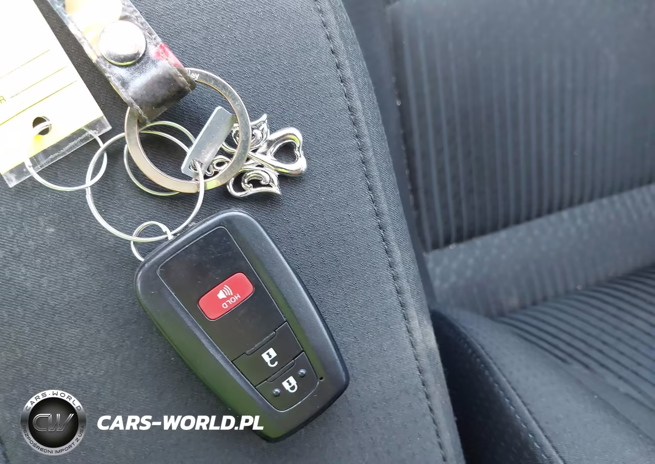 2016 Toyota Prius Two Eco VIN:JTDKARFU2G3517152 - 11
