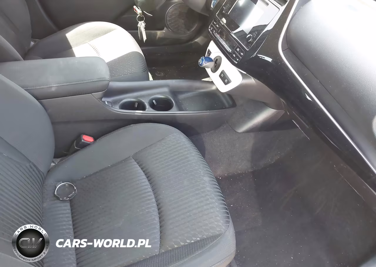 2016 Toyota Prius Two Eco VIN:JTDKARFU2G3517152 - 5