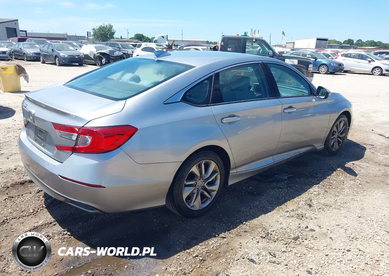 2018 Honda Accord Lx VIN:1HGCV1F1XJA264666 - 4