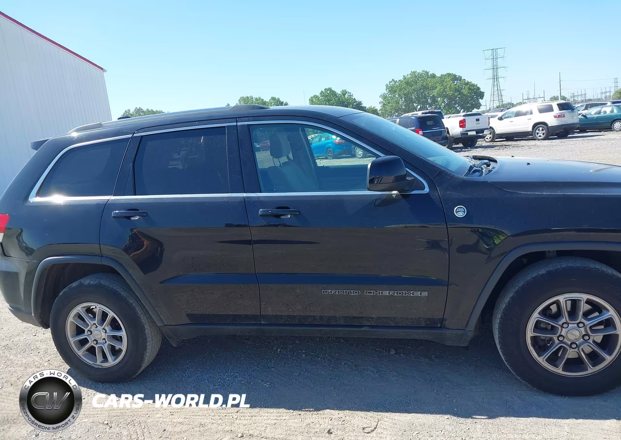 2019 Jeep Grand Cherokee Laredo E 4X4 VIN:1C4RJFAG5KC754158 - 13