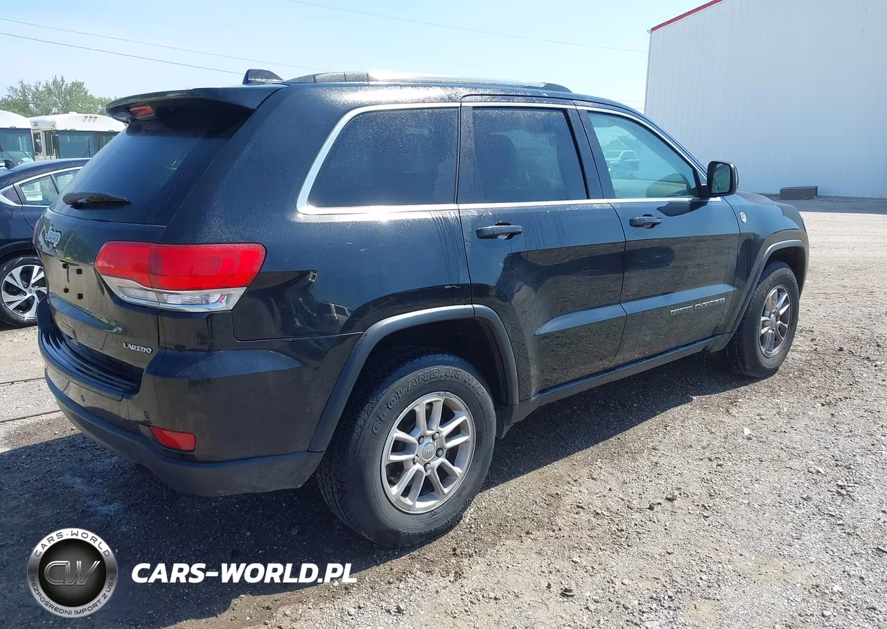 2019 Jeep Grand Cherokee Laredo E 4X4 VIN:1C4RJFAG5KC754158 - 4