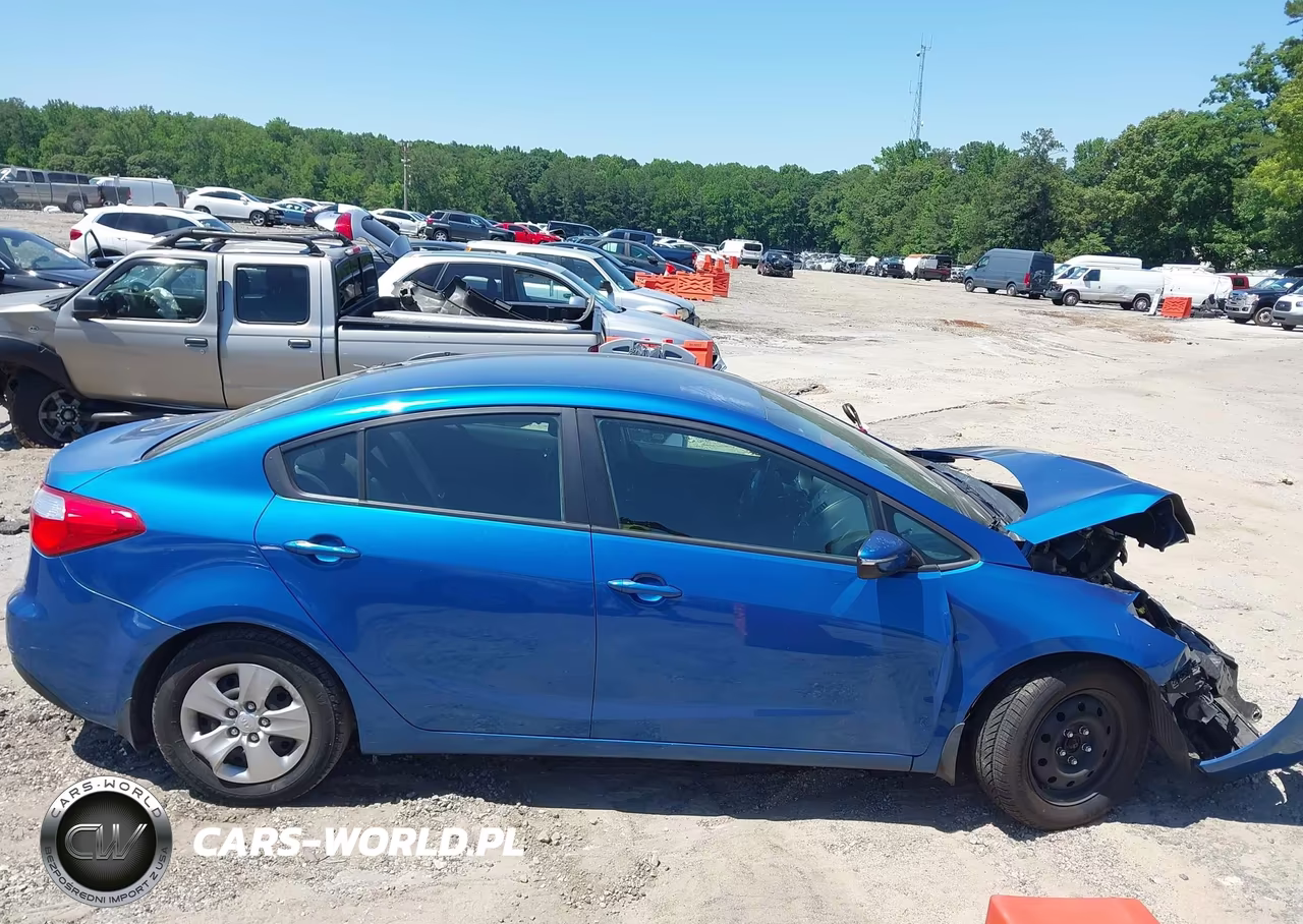 2015 Kia Forte Lx VIN:KNAFX4A66F5307522 - 13