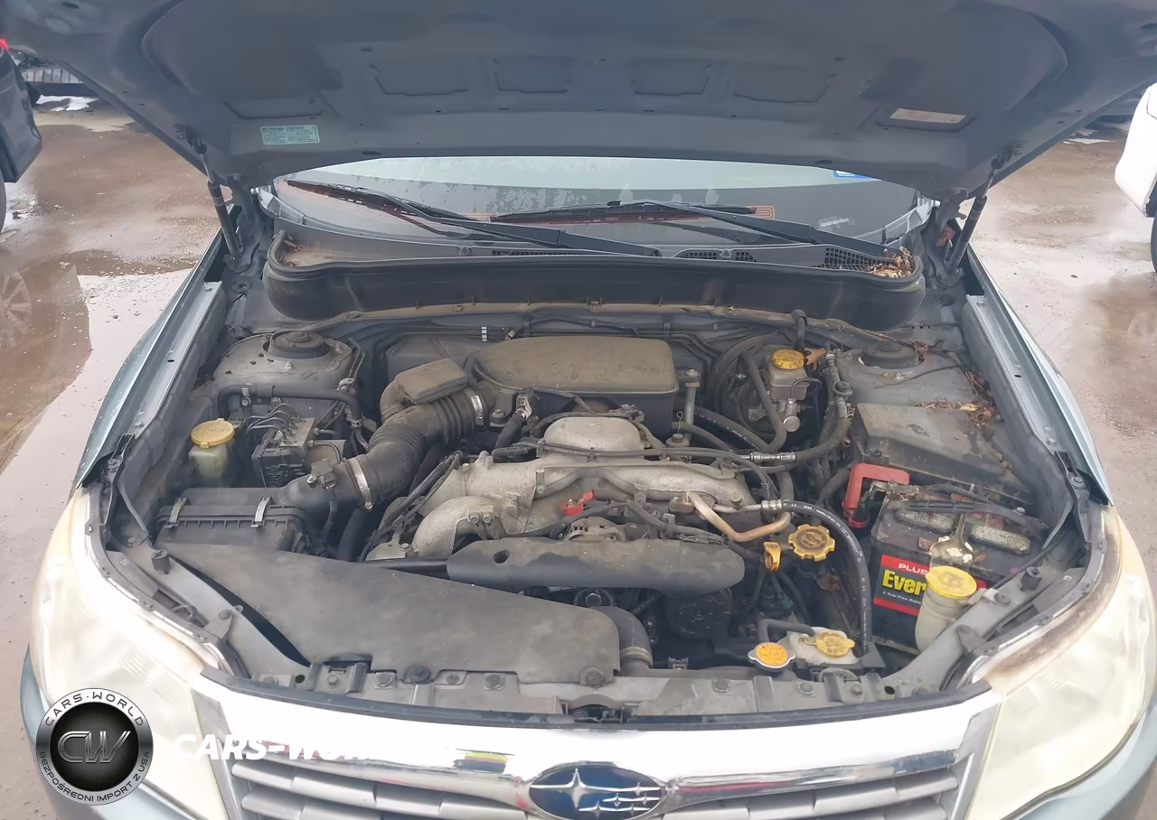 2009 Subaru Forester 2.5X Limited VIN:JF2SH64679H744052 - 10