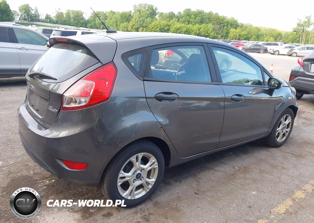 2015 Ford Fiesta Se VIN:3FADP4EJ1FM224282 - 4