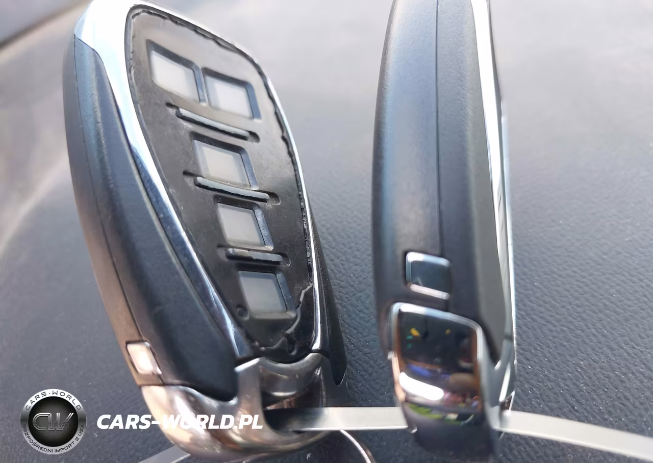 2018 Chevrolet Malibu Hybrid VIN:1G1ZF5SU0JF254916 - 11
