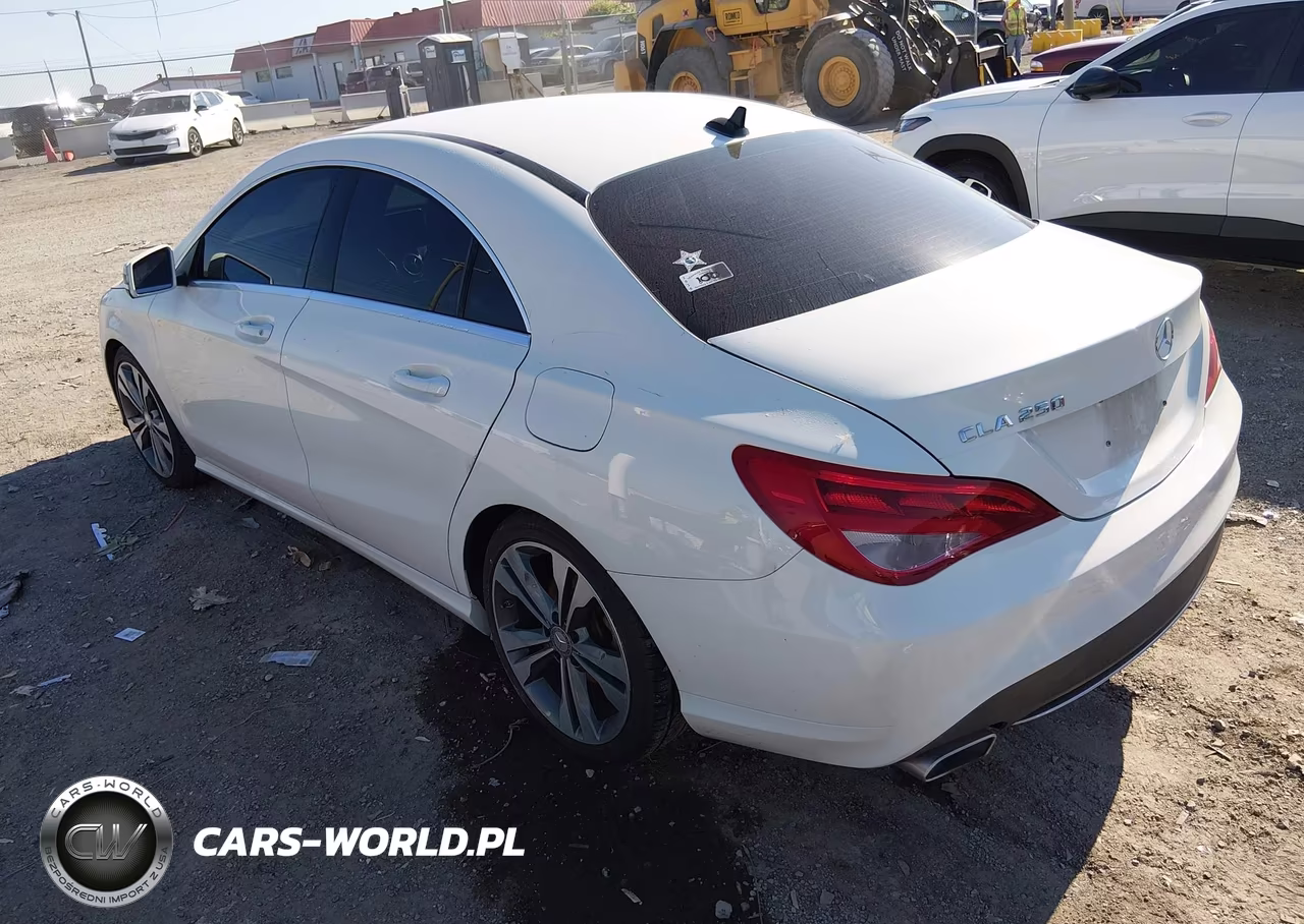2015 Mercedes-Benz Cla 250 VIN:WDDSJ4EB6FN214807 - 3
