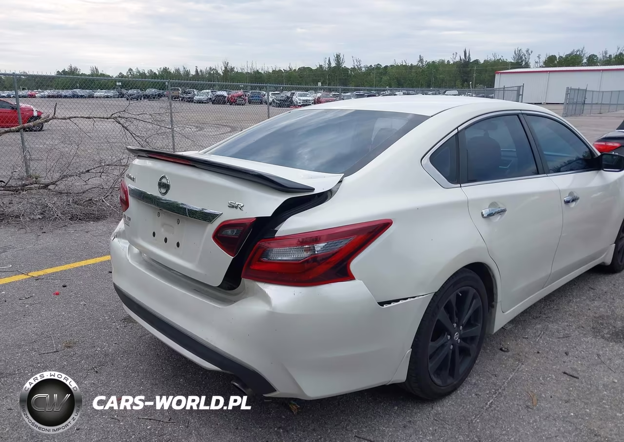 2017 Nissan Altima 2.5 VIN:1N4AL3AP8HC221094 - 13