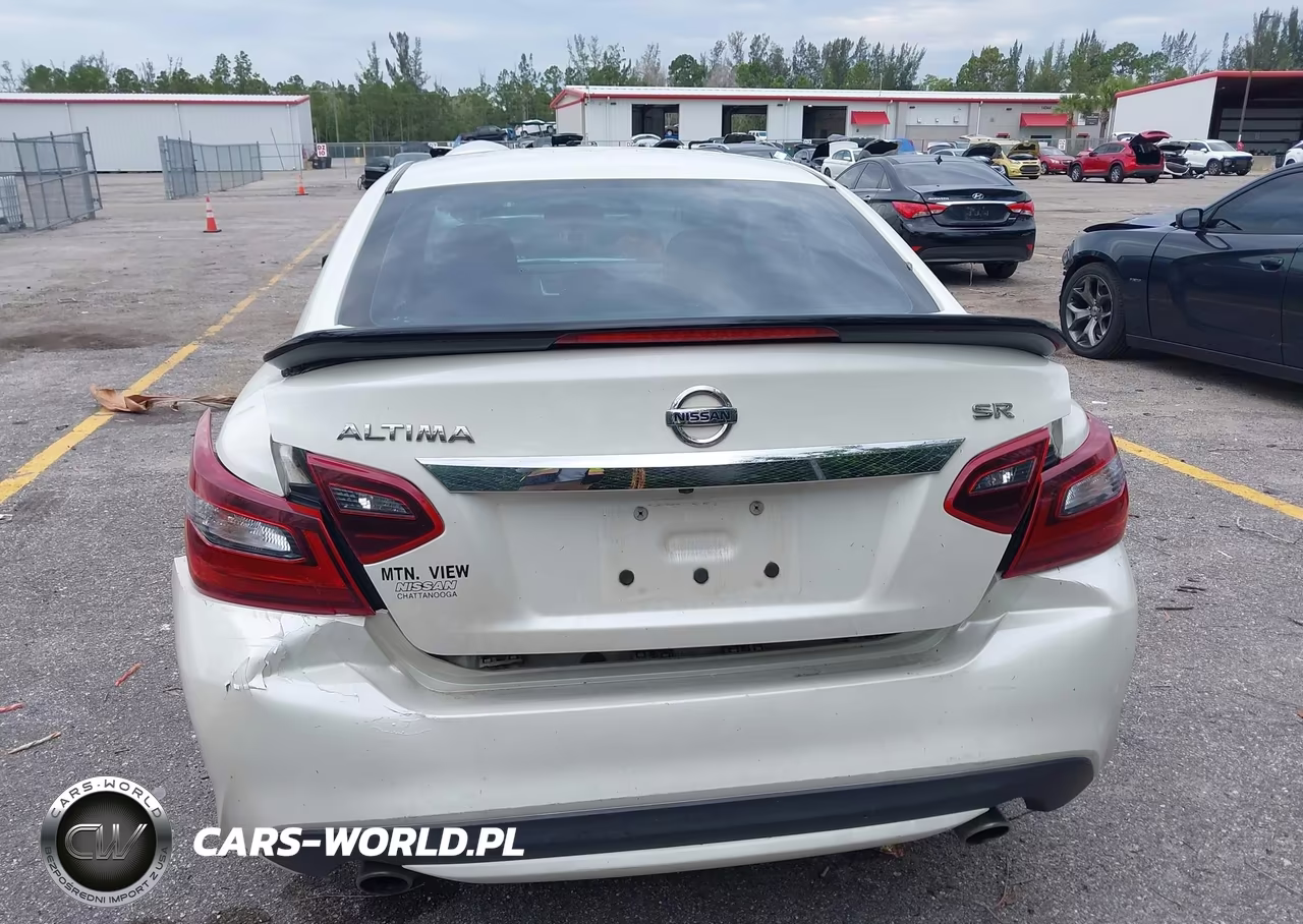 2017 Nissan Altima 2.5 VIN:1N4AL3AP8HC221094 - 6