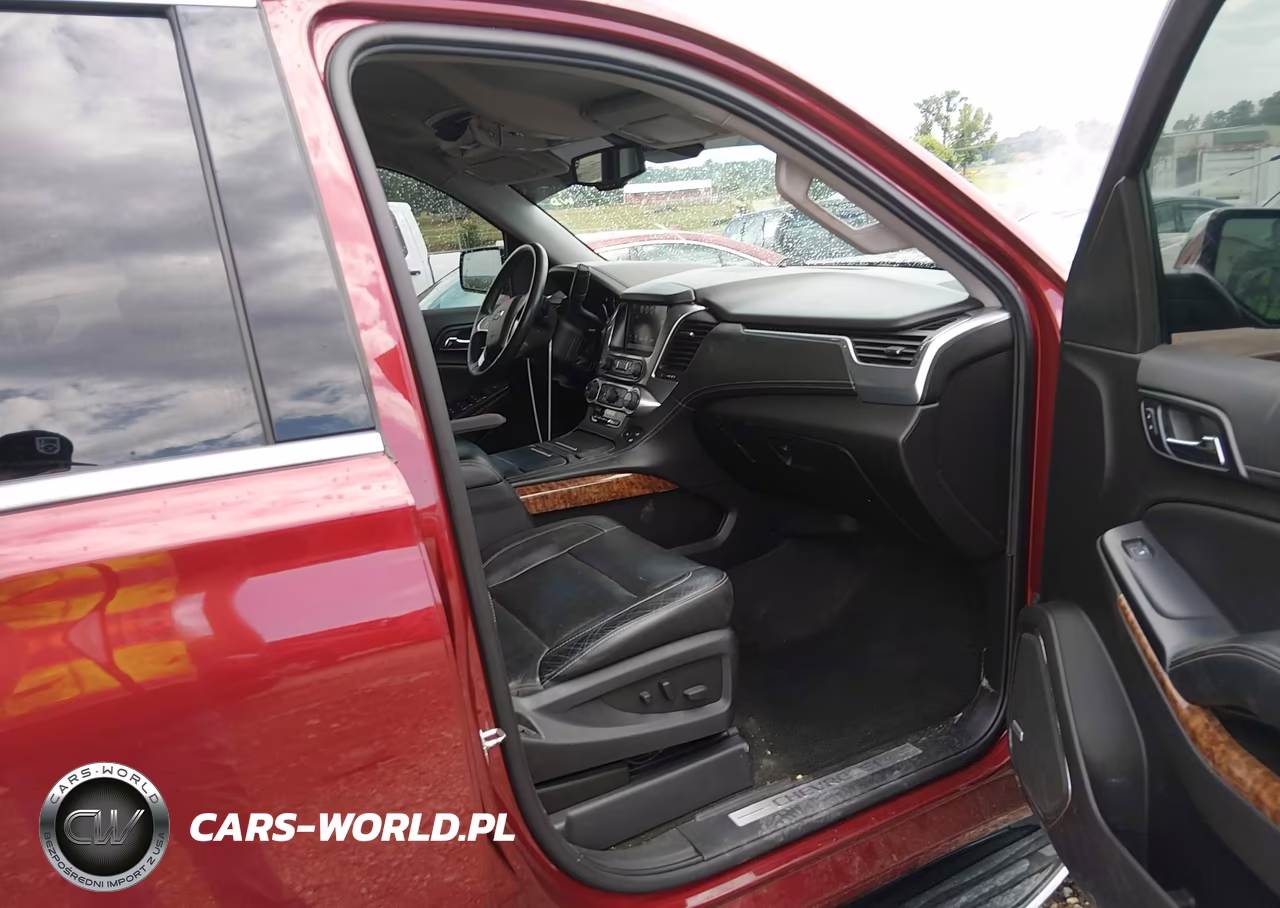 2017 Chevrolet Tahoe Premier VIN:1GNSKCKC7HR180250 - 5