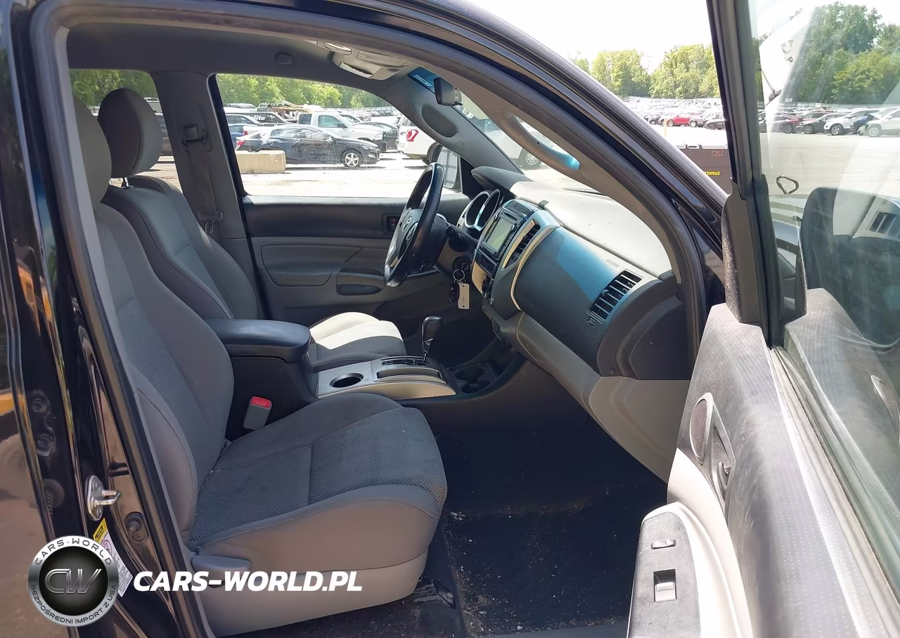 2015 Toyota Tacoma Base V6 VIN:5TFMU4FN5FX030191 - 5