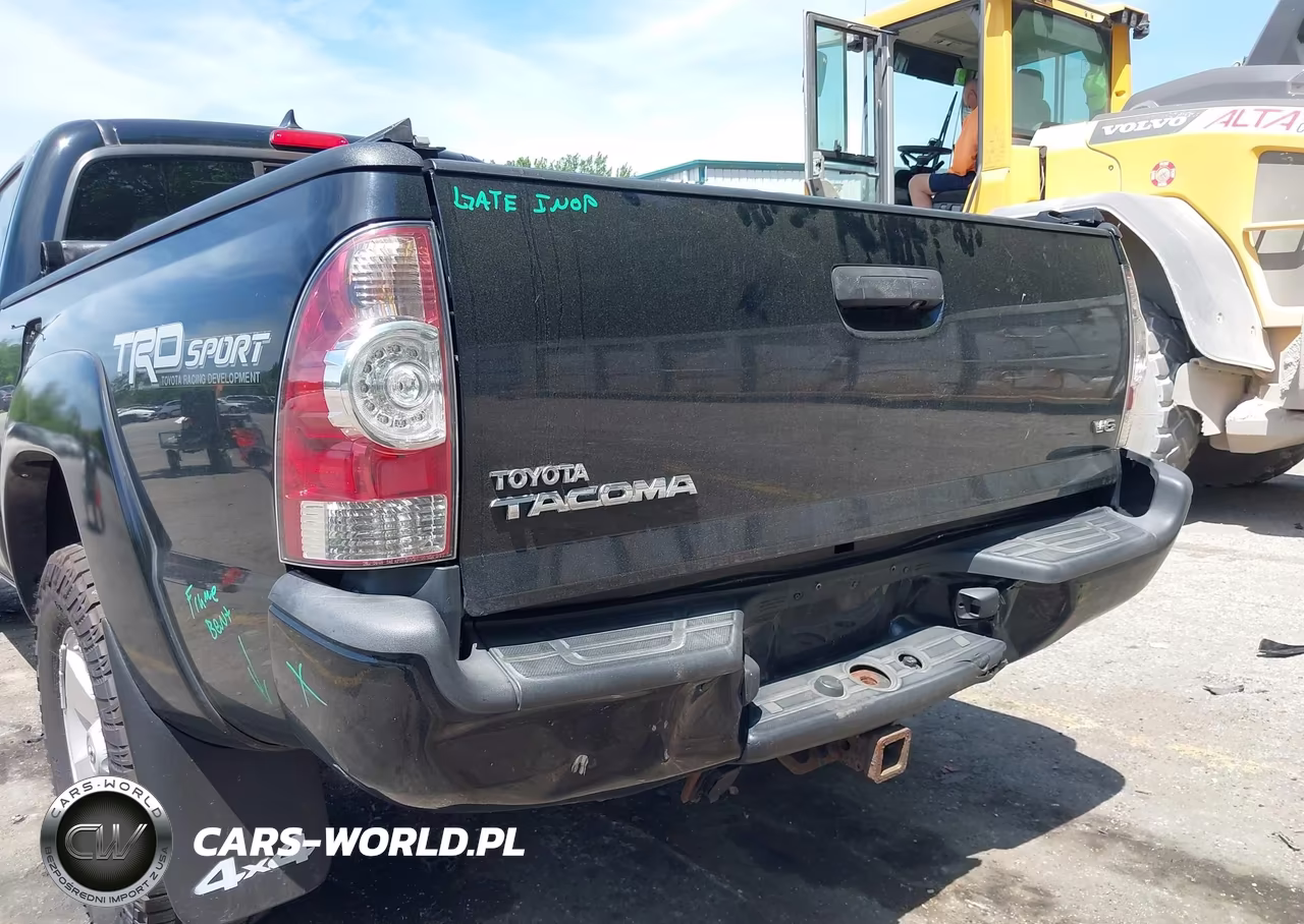2015 Toyota Tacoma Base V6 VIN:5TFMU4FN5FX030191 - 6